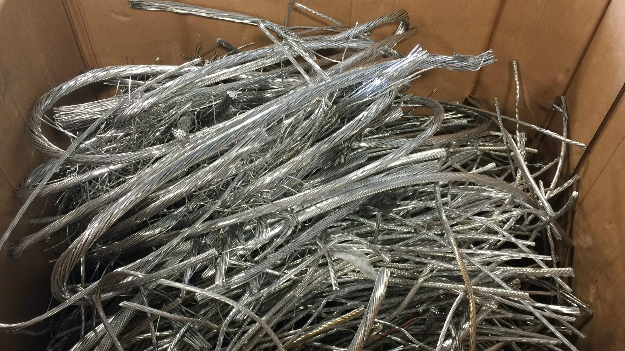 Aluminum-Wire-in-Box-scaled-1-edited